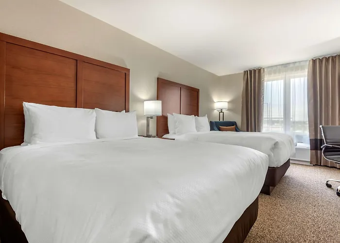 Comfort Inn & Suites
