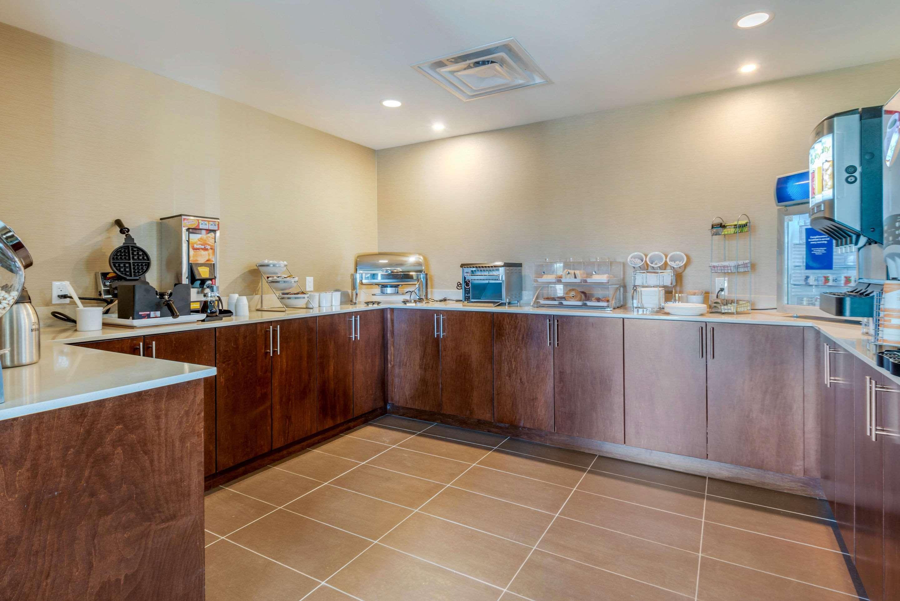 Hotel Comfort & 3*